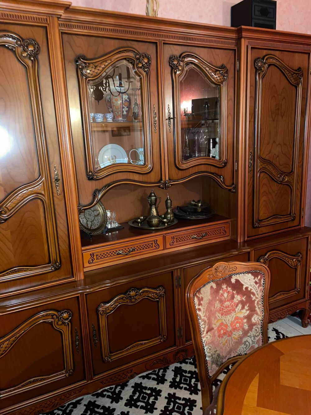 Salle &agrave; manger en merisier Meubles