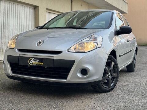 Renault Clio III 1.2 16V 75 eco2 Expression 2010 occasion Pontault-Combault 77340