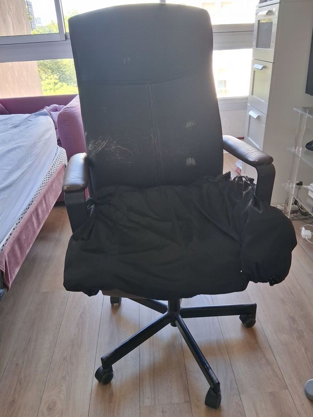 chaise de bureau noire Meubles
