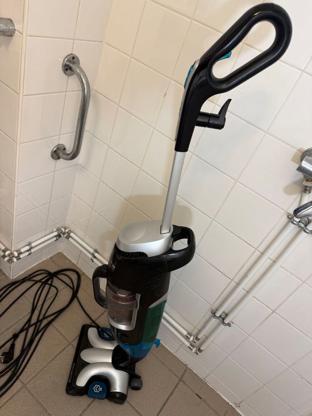 Rowenta Clean &amp; Steam nettoyeur vapeur aspirateur en parfait &eacute;tat de marche tr&egrave;s propre TBE Electroménager