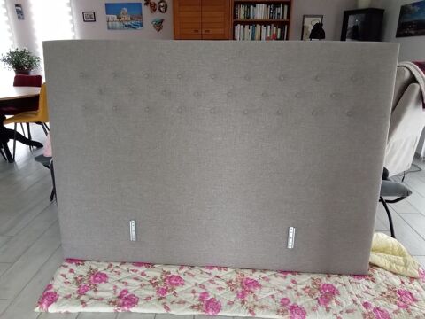 T�TE de LIT CAPITONN�E 80 Perrier (63)