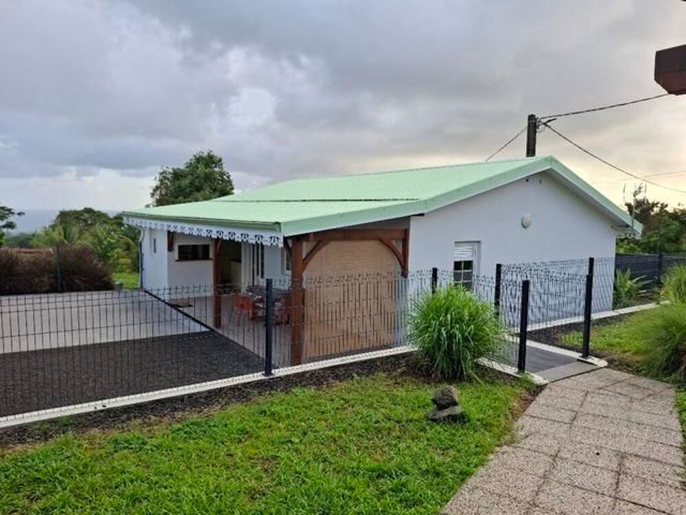 Location Maison F4 meublé Basse-pointe