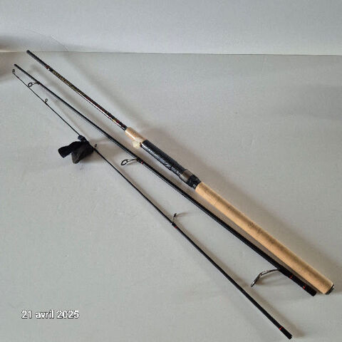 Canne neuve carnassier Pezon et Michel Invitation Minnow 240 35 Saumur (49)