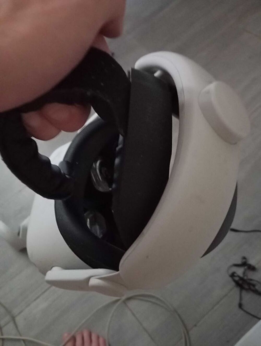 meta quest 2 avec sanglier de &eacute;lite et ses manettes Consoles et jeux vidos