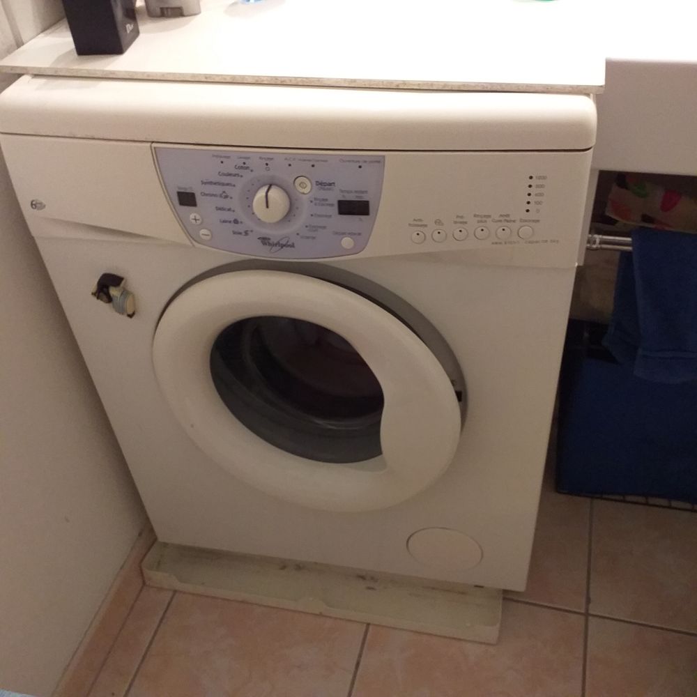 Lave-linge Whirlpool 6e sens et seche linge vedette Electrom�nager