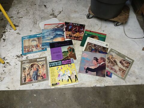Environ 70 pochettes avec disques tous genre 100 Brunoy (91)