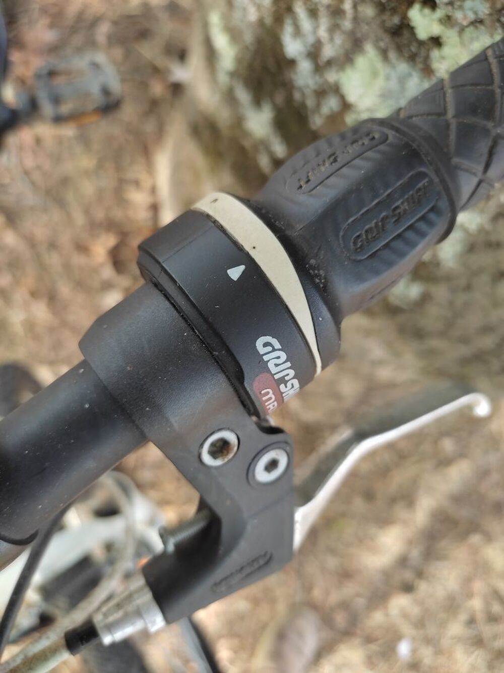 VTT ROCKRIDER 340 + Cordon de s&eacute;curit&eacute;/Sonnette/Lampe noctur Vélos
