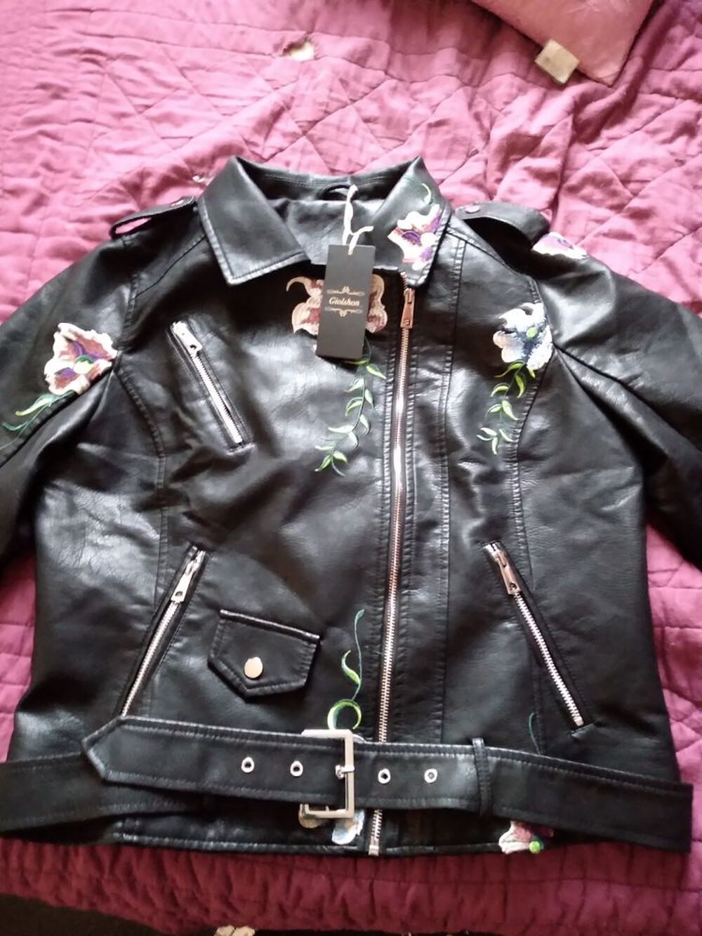 Blouson de cuir noir Vtements
