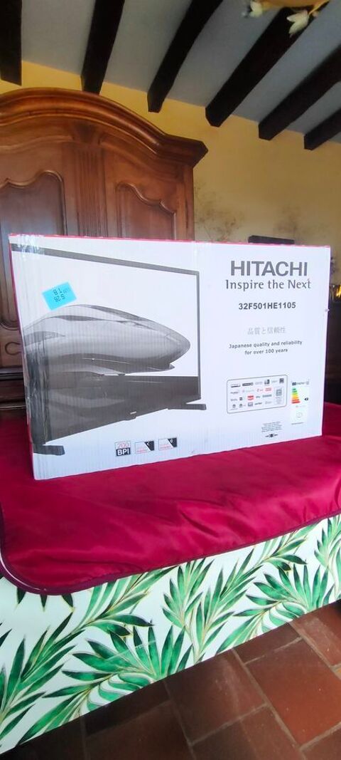 TV Hitachi 32'' HD ready neuve jamais dballe 130 Avermes (03)