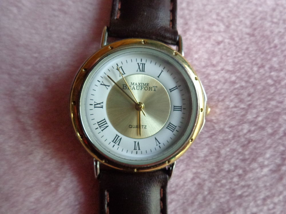 Montre classique. Bijoux et montres