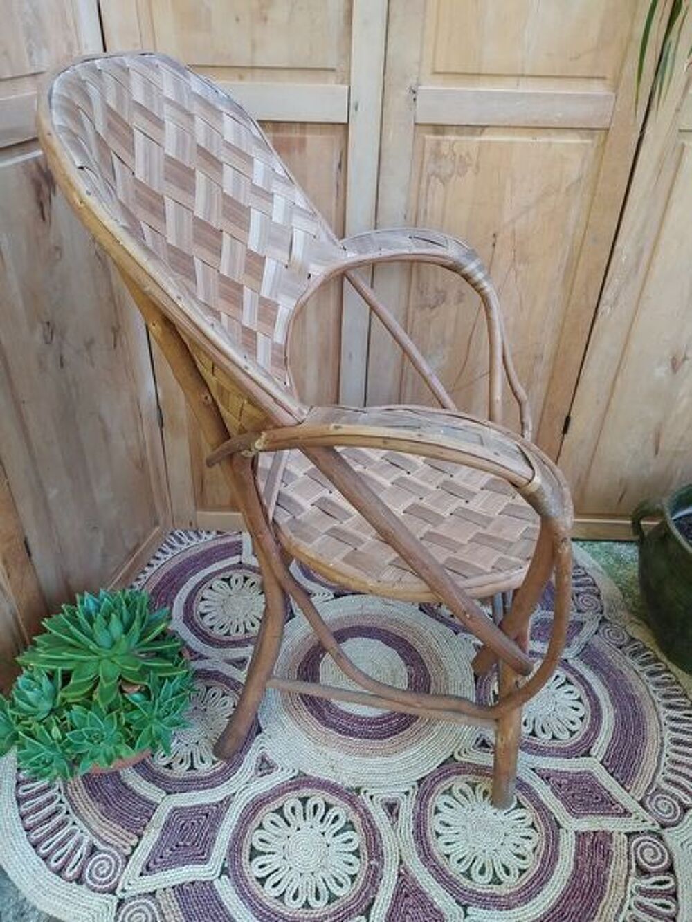 Ancien Fauteuil en Ch&acirc;taignier Tress&eacute; Style Rotin Meubles