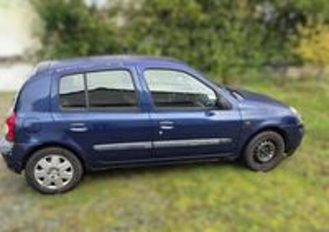 Clio II Clio 1.2i Authentique 2002 occasion 85290 Mortagne-sur-S&egrave;vre