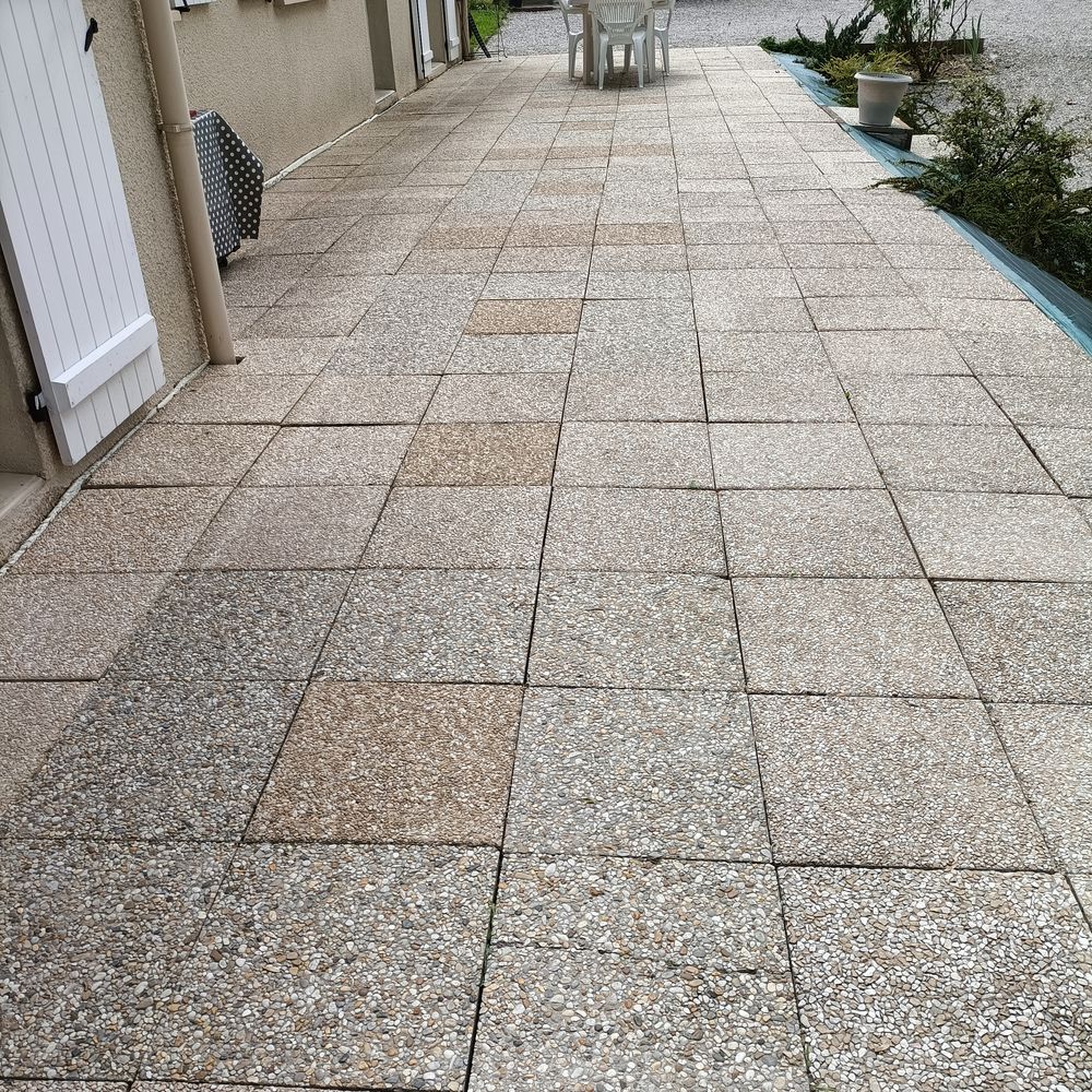 lot 50 m2 dalles pour ext&eacute;rieur Jardin