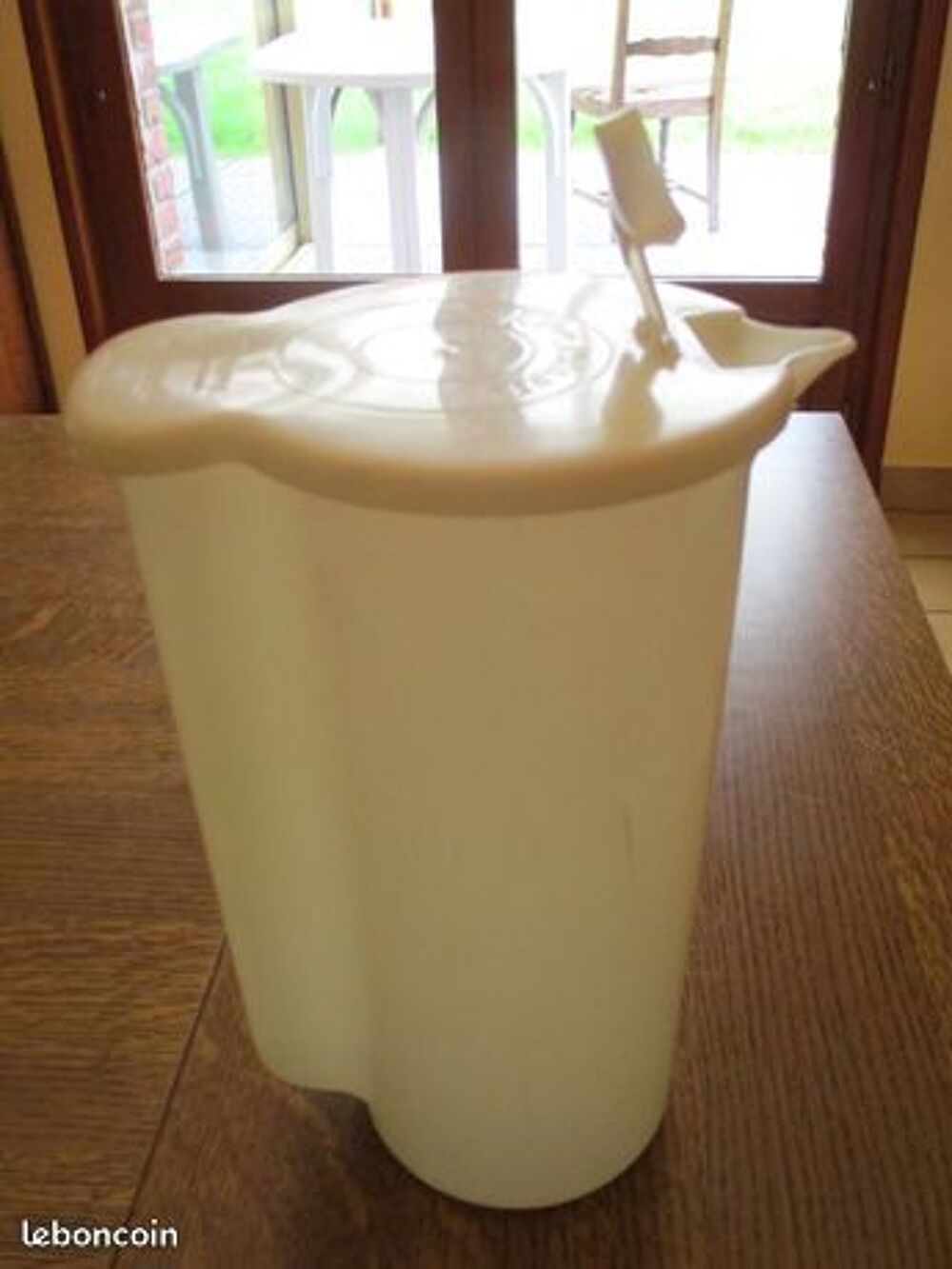 Grande verseuse tupperware avec couvercle vintage et autres Décoration