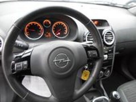 Corsa 1.4 - 100 ch Twinport Graphite 2014 occasion 26400 Crest