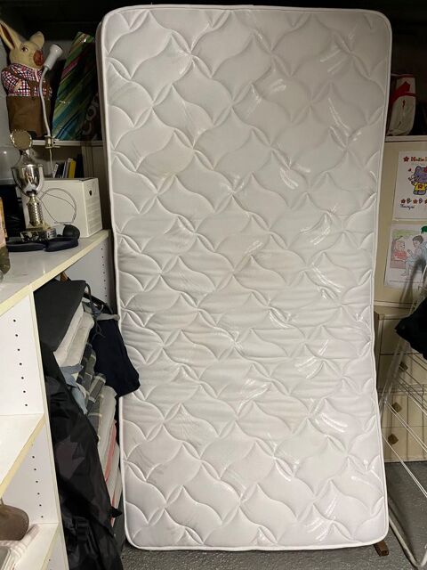 matelas 1 mx2m 290 Néoules (83)