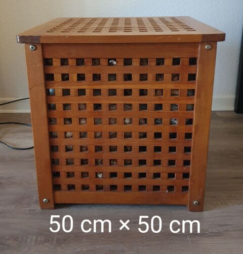 Table d'appoint. Cube de rangement Ikea HOL 27 Langon (33)