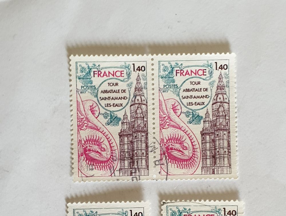 Timbre france Tour abbatiale de Saint-Amand-les-Eaux 1977- l 