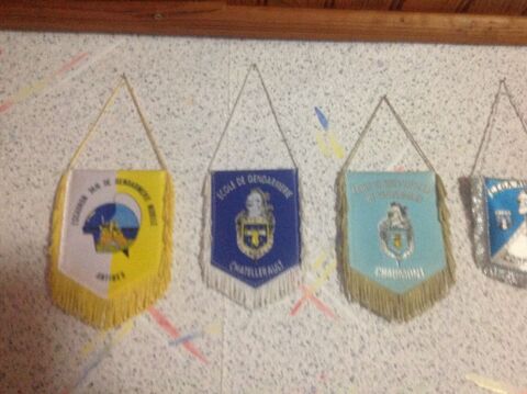 Fanions Police/Gendarmerie 15 Verlinghem (59)