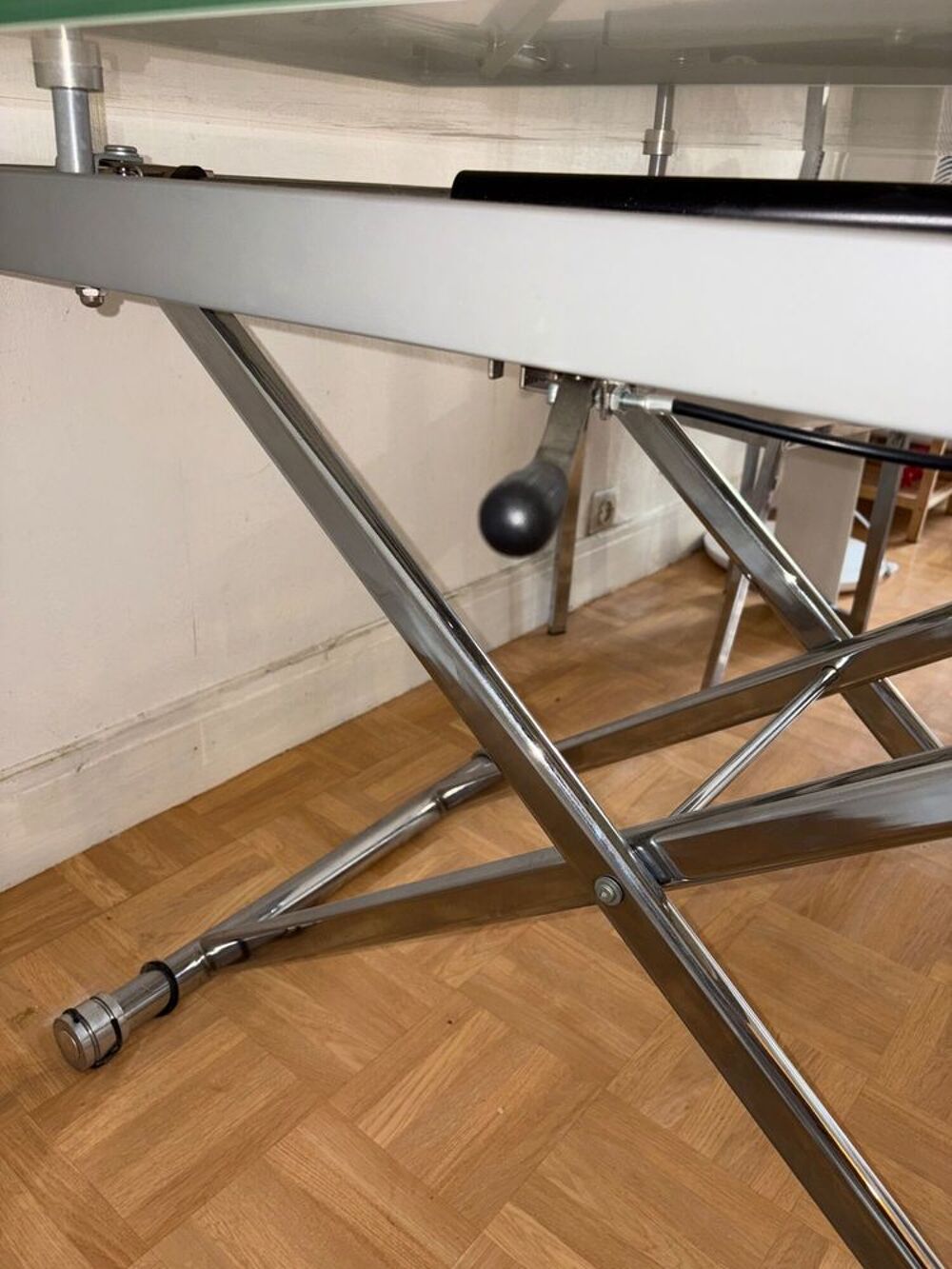 &Eacute;l&eacute;gante Table basse r&eacute;haussable en verre blanc Meubles