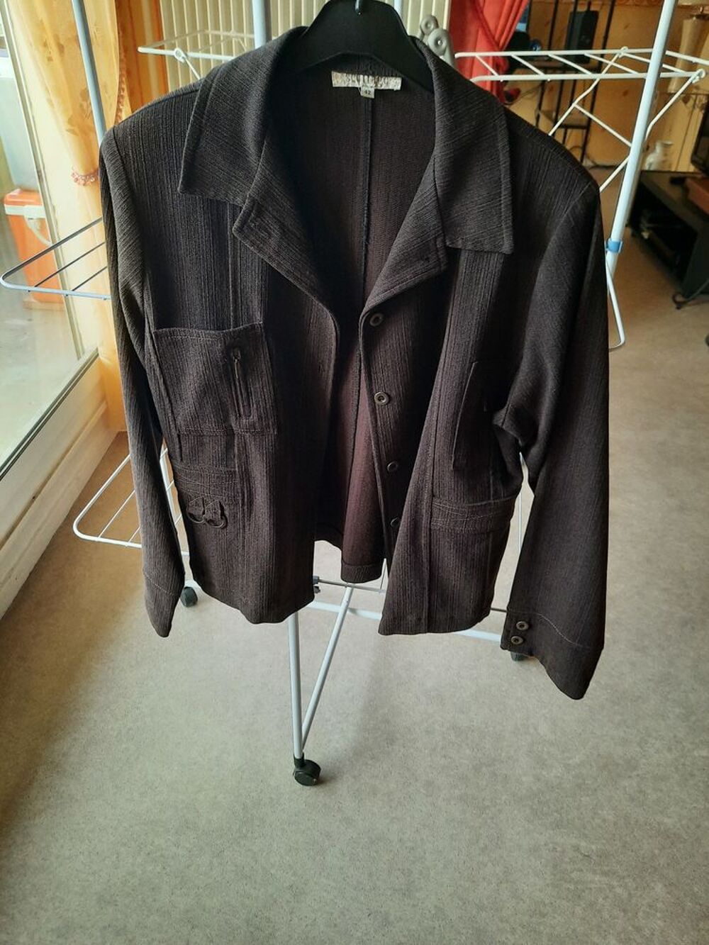 Veste Scottage neuve Vtements