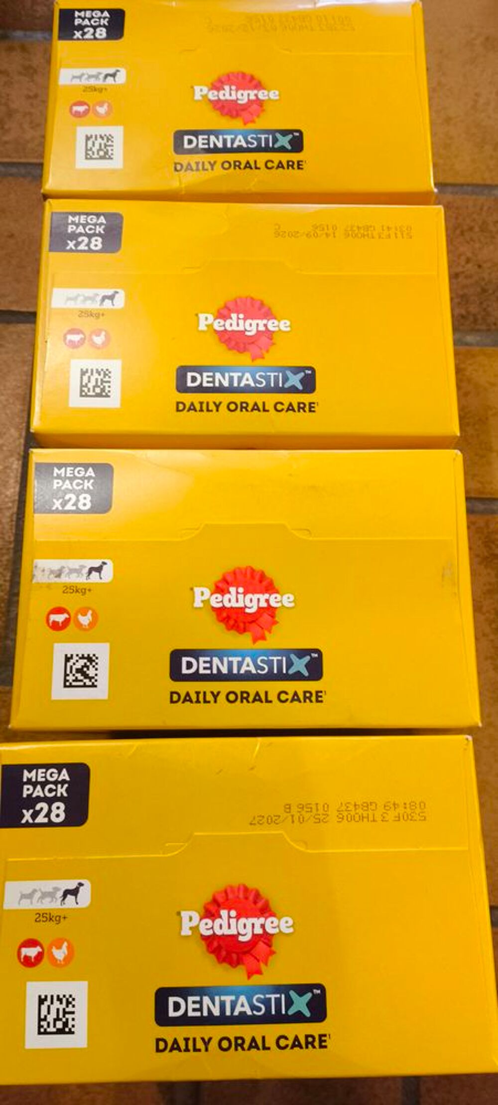   1 à 3 paquets de 28 Dentastix gros chien 25kg et plus 