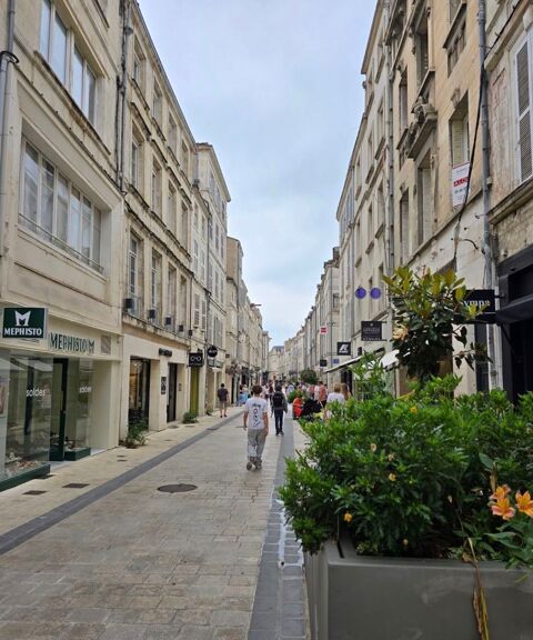  Appartement � louer 1 pi�ce 50 m� La rochelle