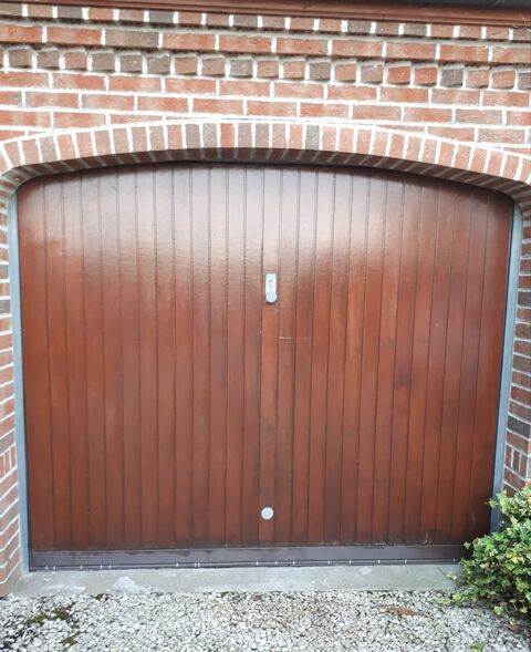 Porte basculante de garage  100 Bavay (59)