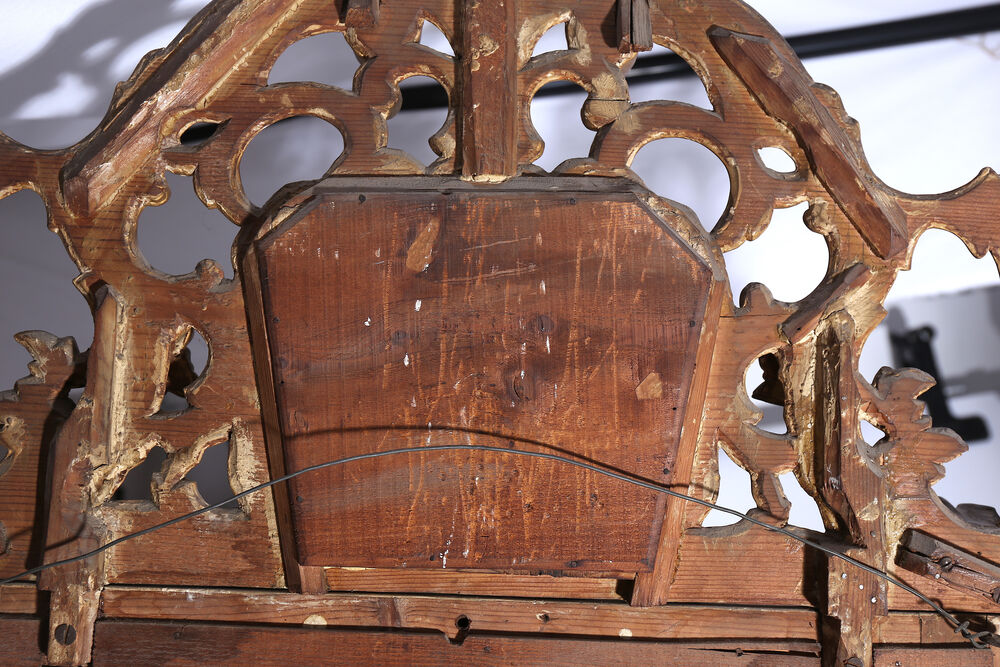 Miroir ancien au plomb et Bois dor&eacute; Style Louis XV, Espagne Décoration