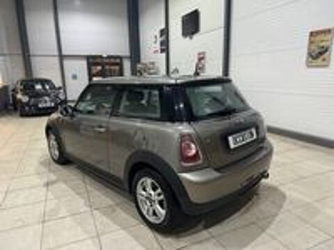 One Hatch 75 ch 2011 occasion 56400 Brech