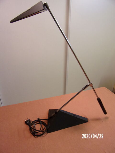 Lampe de Bureau 10 Laillé (35)