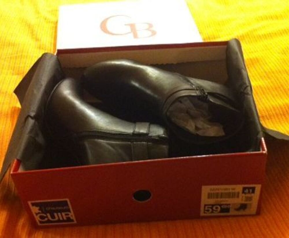 Bottines de luxe taupes, neuves 40/41 Chaussures