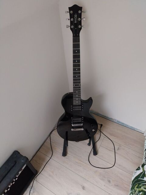 Guitare électrique 180 Lécousse (35)