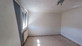 Appartement à louer 3 pièces 72 m²