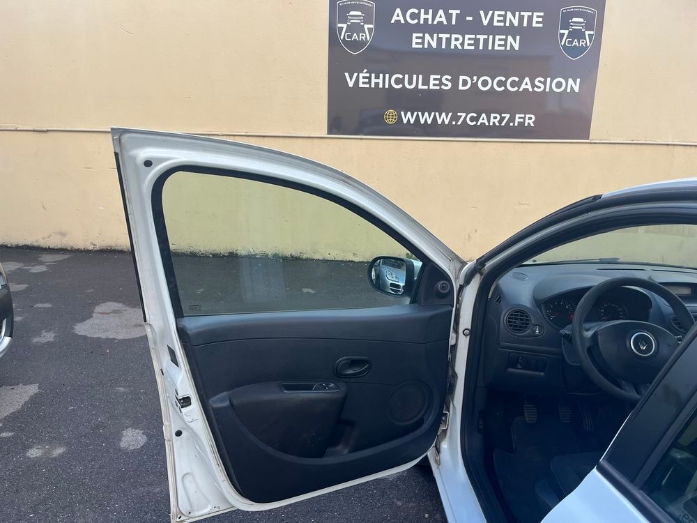 Clio III 1.2 16V 75 Aliz&eacute; 2013 occasion 77170 Brie-Comte-Robert