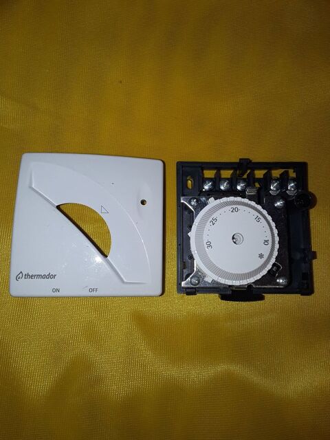 Thermostat ambiance simple ta2 thermador 22 Serres-Castet (64)