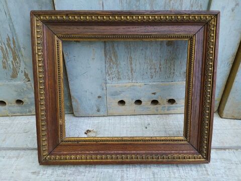 Petit Cadre XIX�me Bois et Stuc D�cor Perles et Oves 
60 Loches (37)