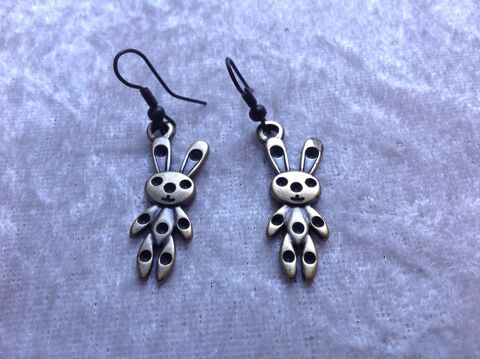 BOUCLES OREILLES LAPINS Envoi Possible
2 Tr�gunc (29)