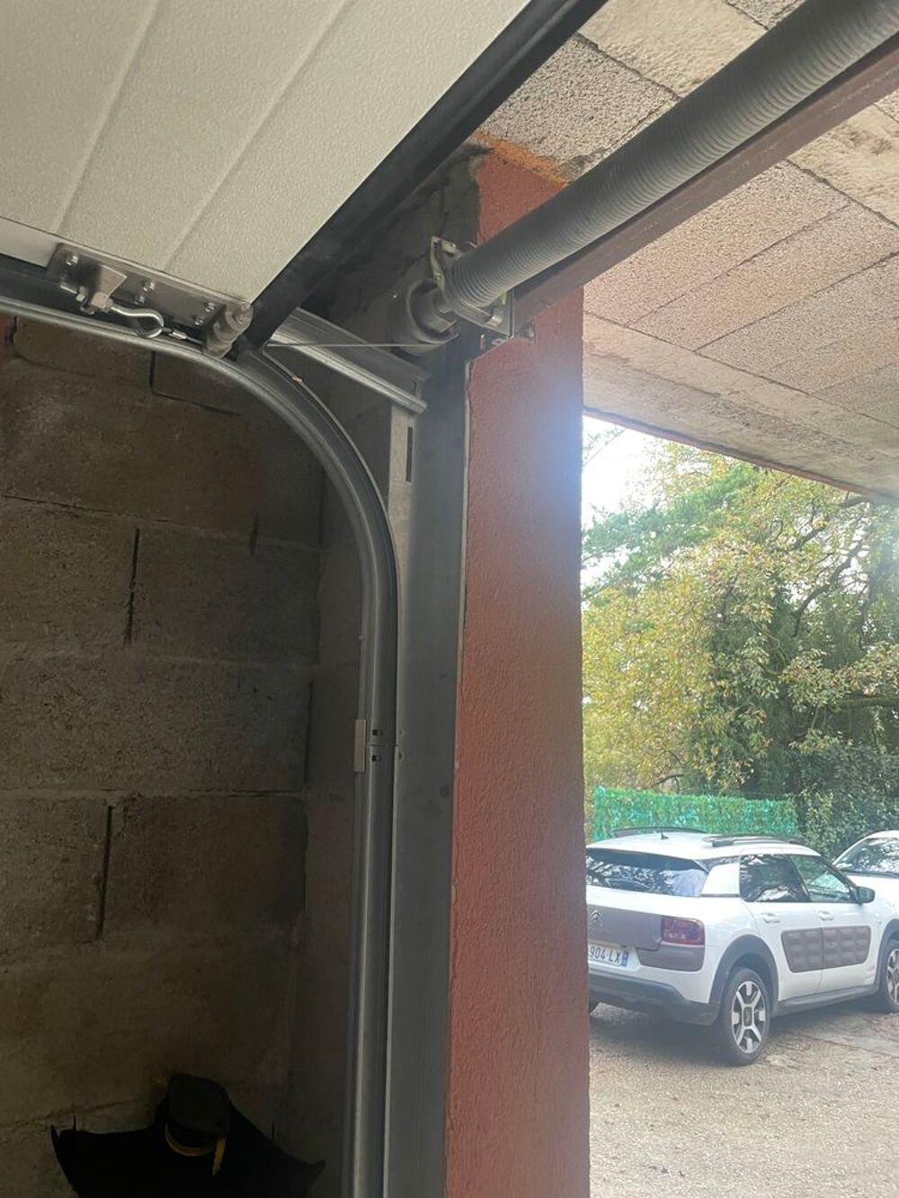 Porte de garage motoris&eacute;e Bricolage