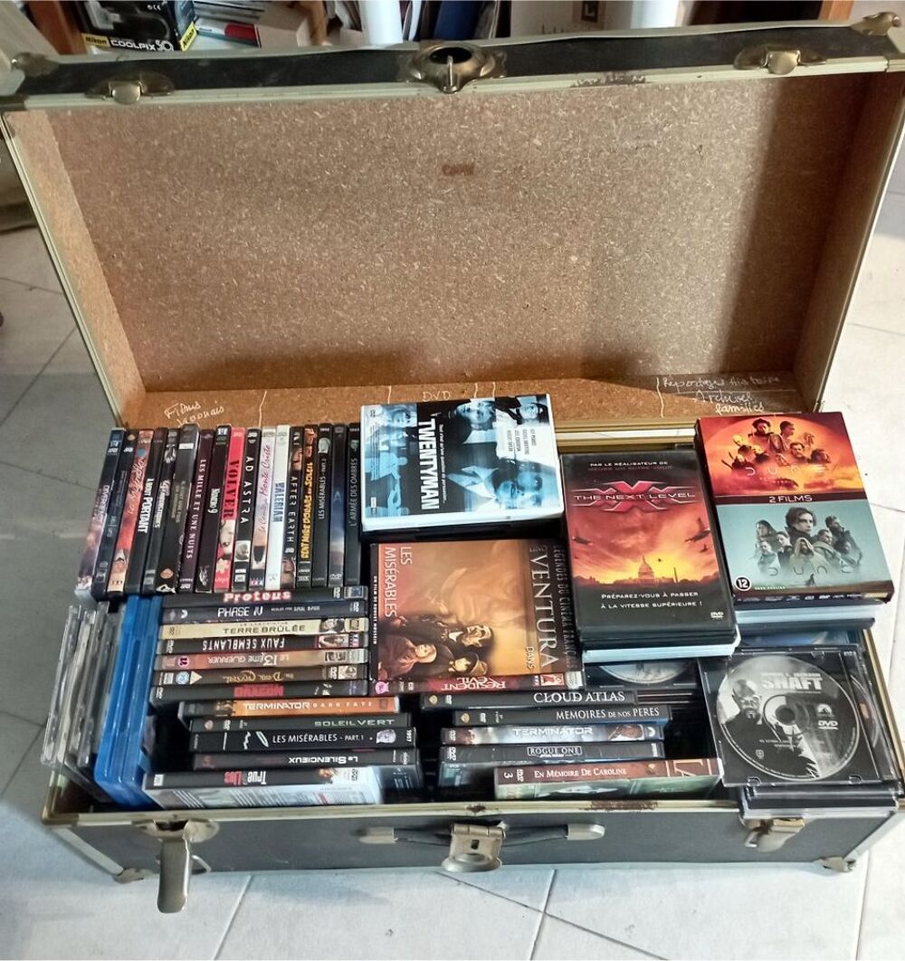 150 DVD environ DVD et blu-ray