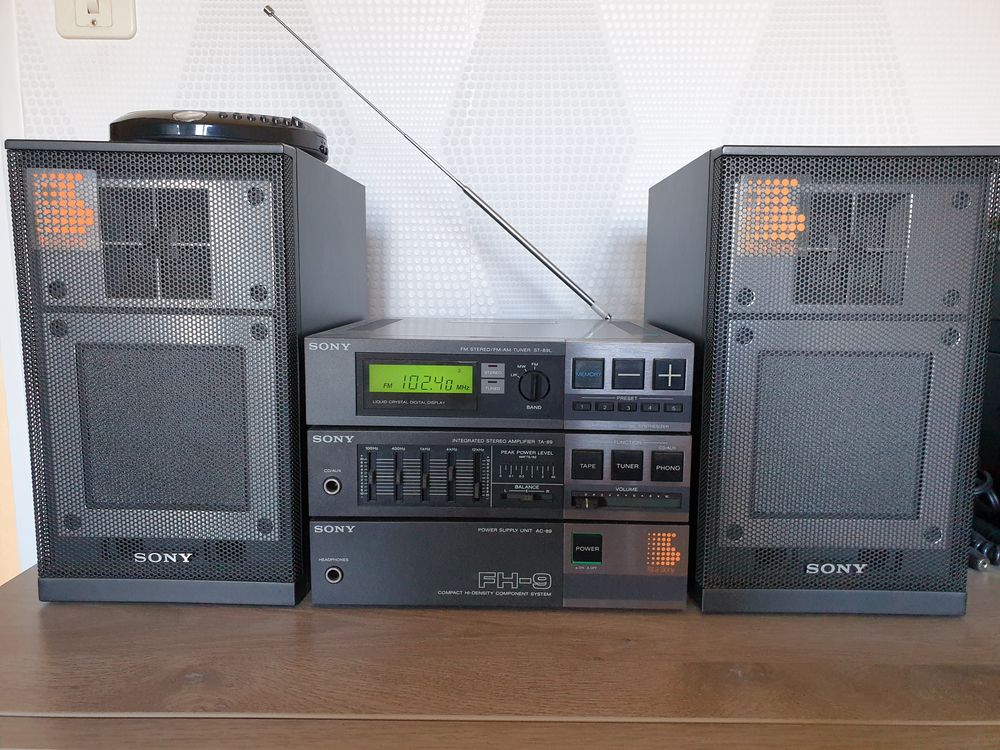 cha&icirc;ne HI-FI SONY mod&egrave;le FH-9 Audio et hifi