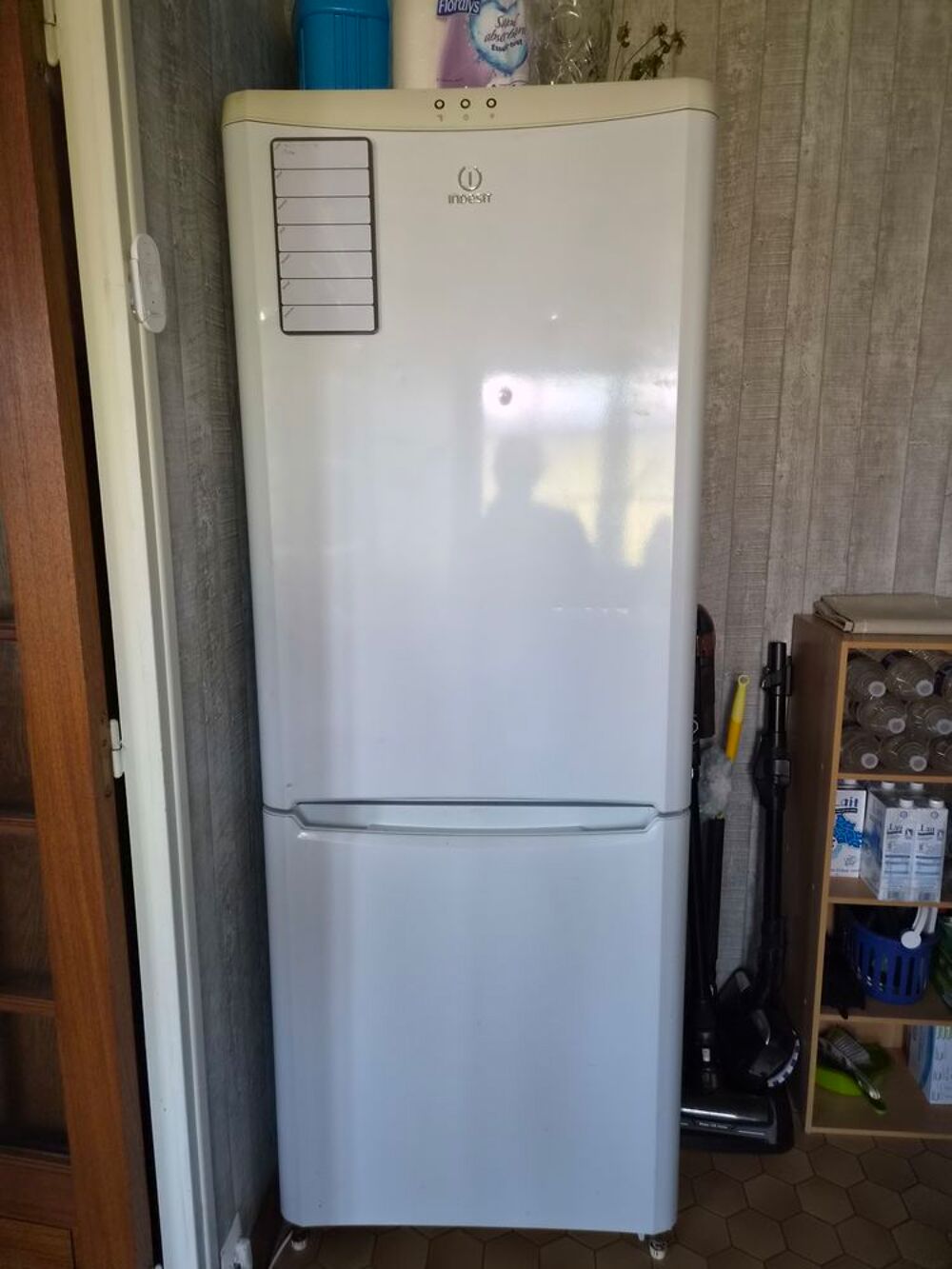 frigo cong&eacute;lateur 
Doigt partir viteCausse d&eacute;m&eacute;nagement Cuisine