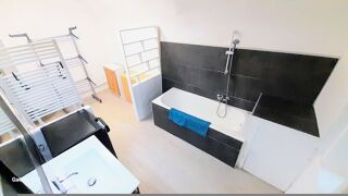  Appartement à louer 5 pièces 105 m²