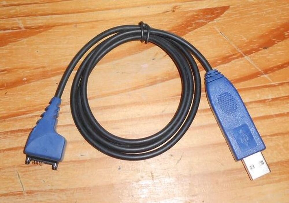 C&acirc;ble USB CA-42 Téléphones et tablettes