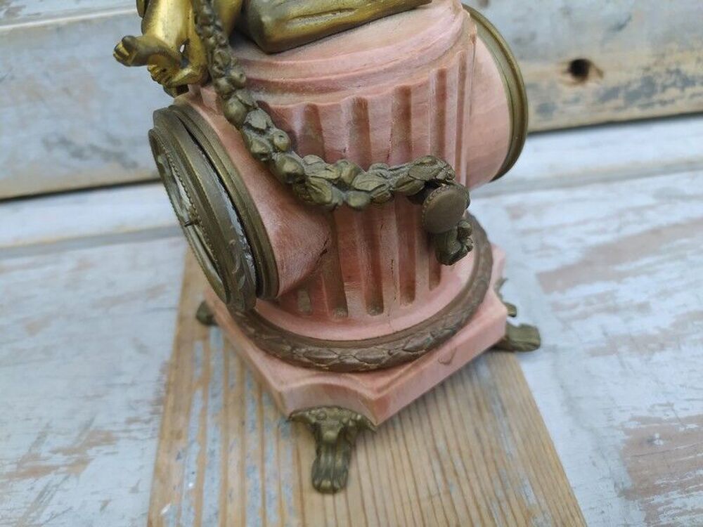 Pendule Marbre et Bronze Angelot Ch&eacute;rubin Papillon XIX&egrave;me 