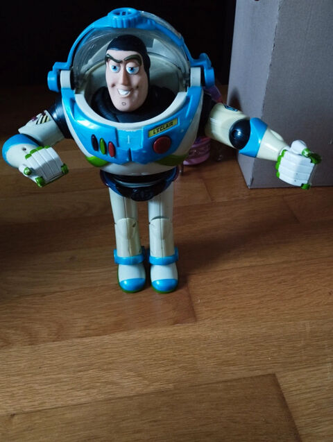 Figurine buzz l'éclair parlante interactive Disney 2001 coll 40 Morsang-sur-Orge (91)