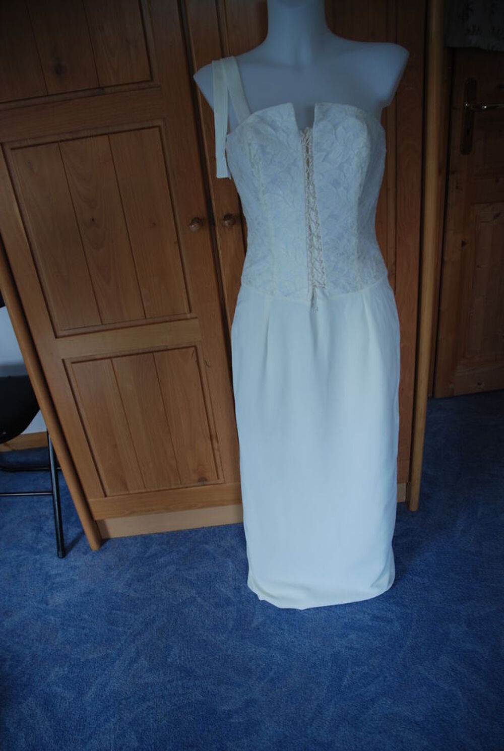 Robe de mari&eacute;e Vêtements