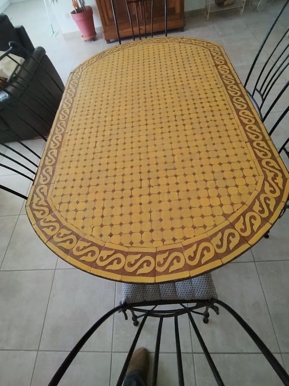 Table + chaises vendues ensemble ou non Meubles