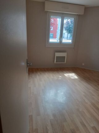  Appartement � louer 4 pi�ces 100 m� Clermont-ferrand