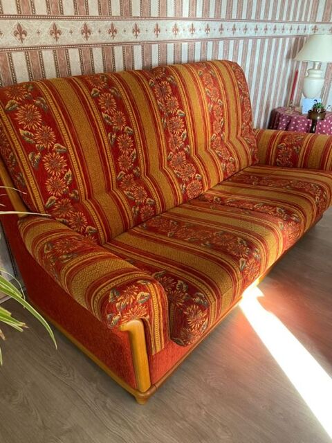 canap� 3 places + 1 fauteuil  tissus  
160 Moisenay (77)